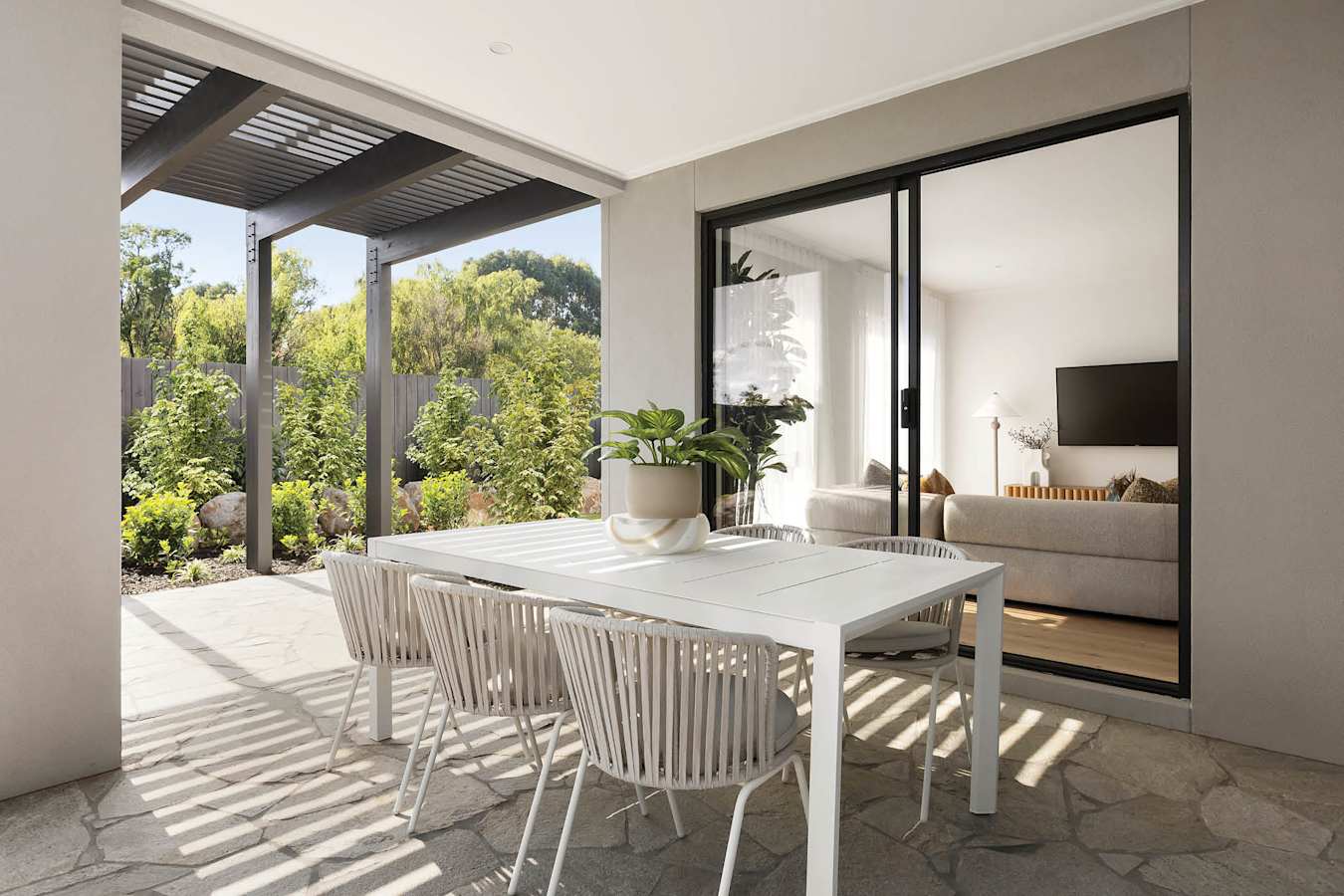 Savoy 40 house design outdoor living