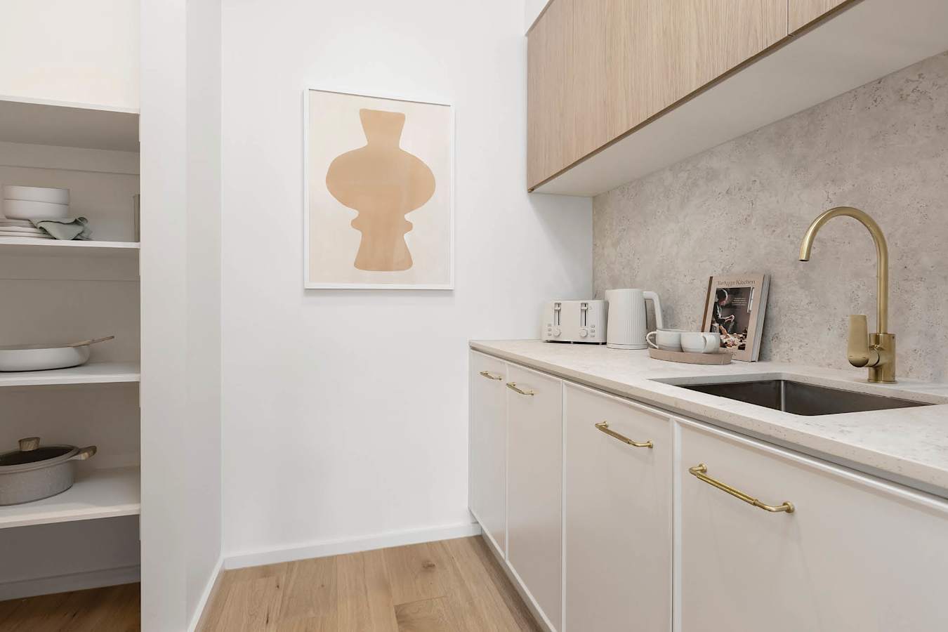 Savoy 40 home design pantry