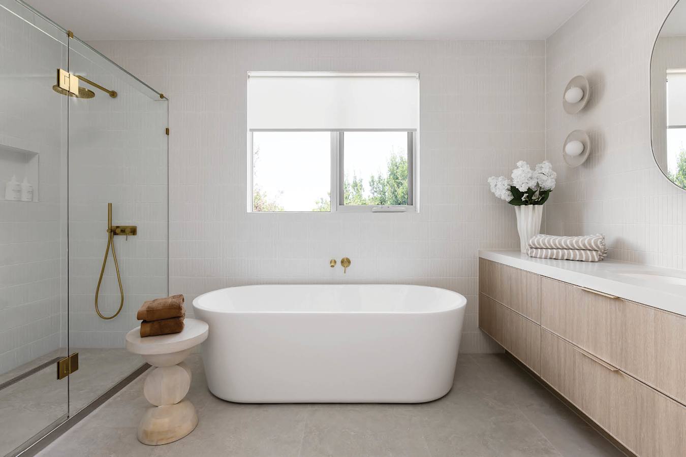 Lakeville 42 home design ensuite