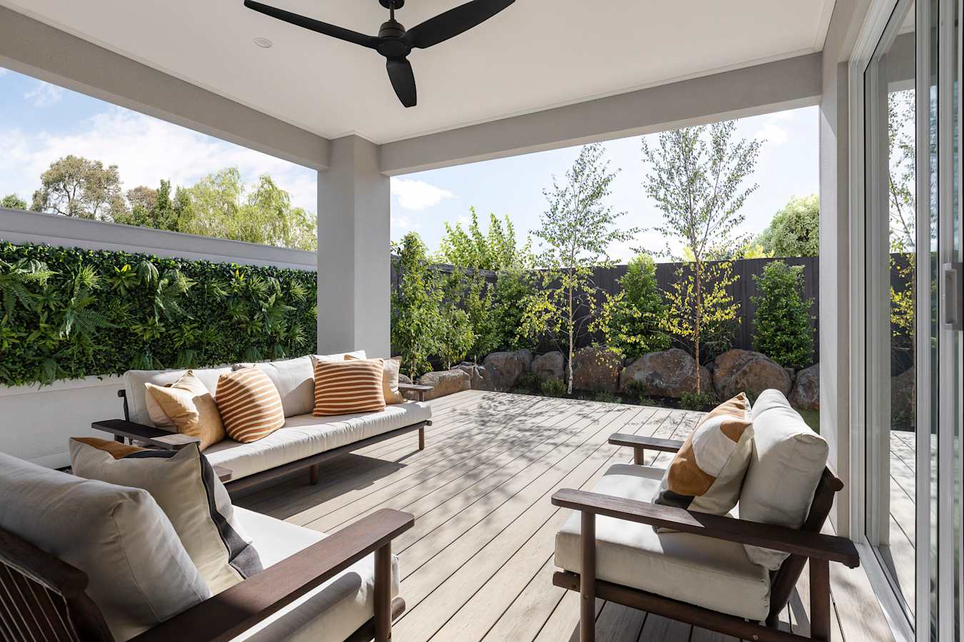 Vancouver 33 home design in Urban style - Outdoor Living