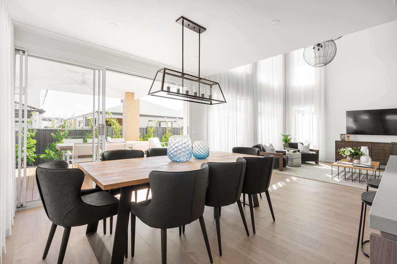 Sandford 42 Home Design in Contempo Style - Living / Dining