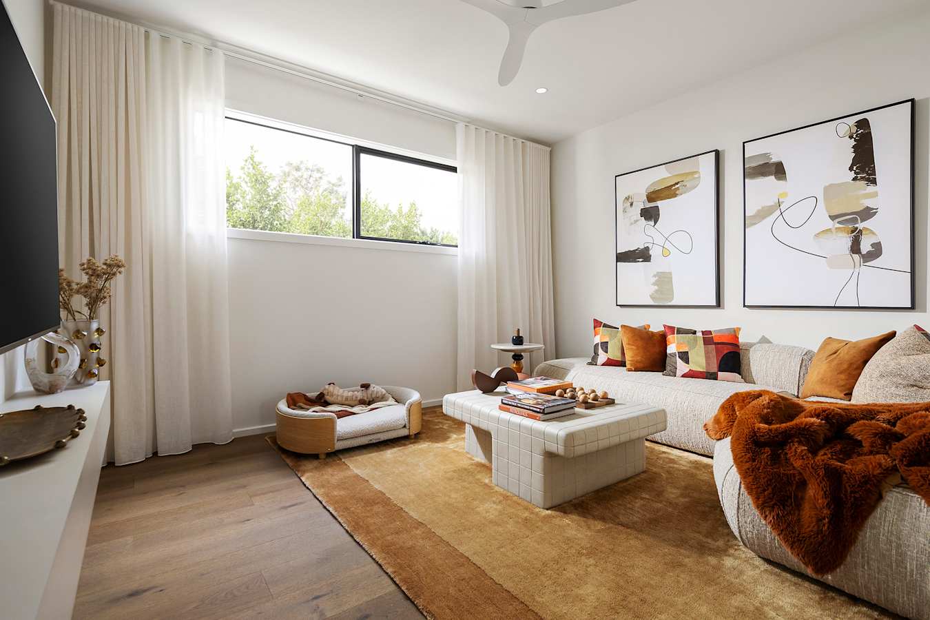 Olsen 33 House Design - Living