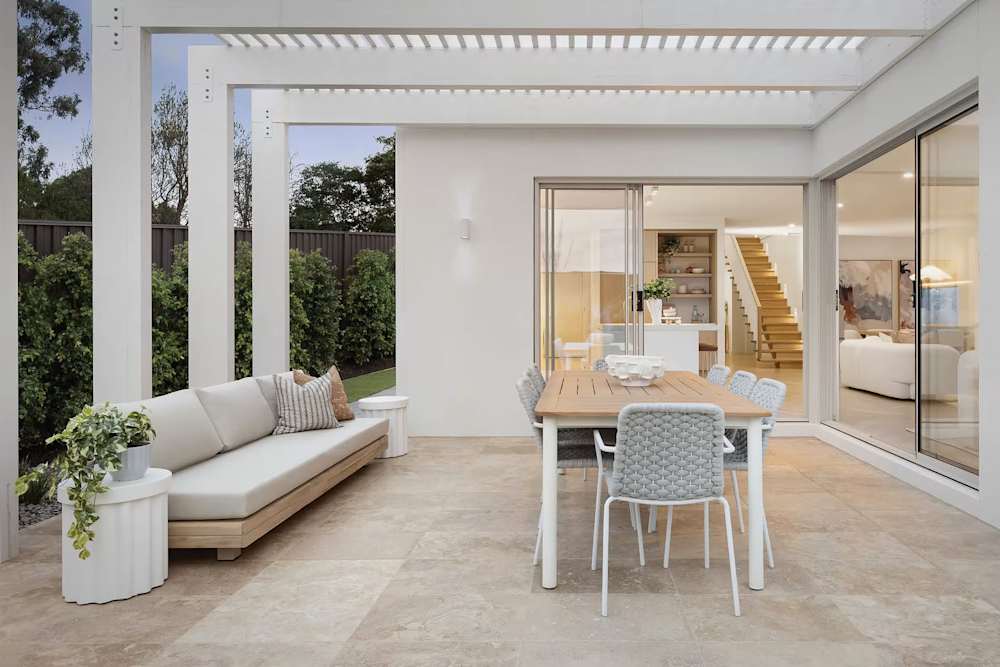 image upload c_limit,f_auto,w_1000 v1785132822 blogs alfresco-vs-patio-vs-pergola-choosing-best-outdoor-living-area-for-you alfresco-vs-patio-vs-pergola-choosing-best-outdoor-living-area-for-you.jpg
