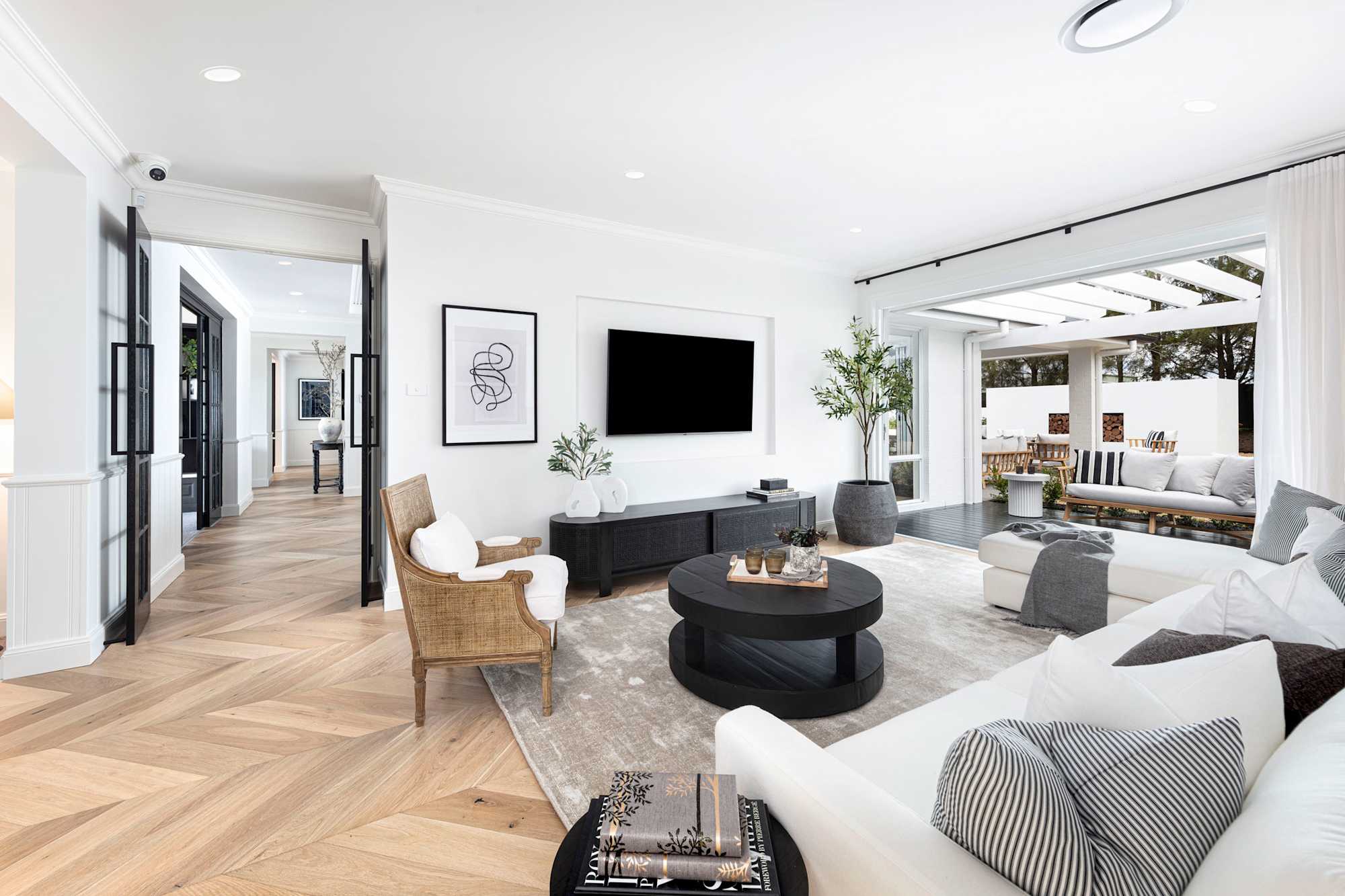 Arden Homes - Acreage Collection - Living / Outdoor Living