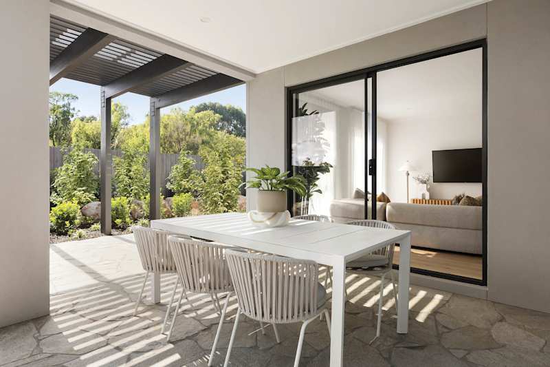 Savoy 40 house design outdoor living