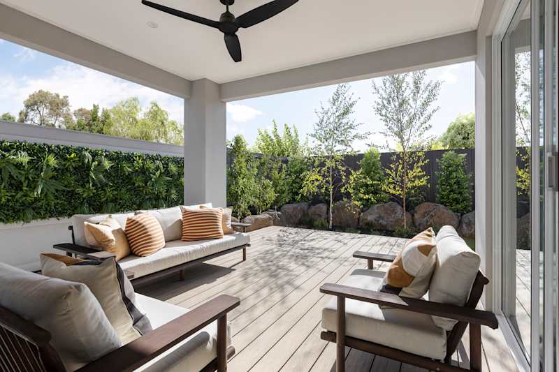 Vancouver 33 home design in Urban style - Outdoor Living