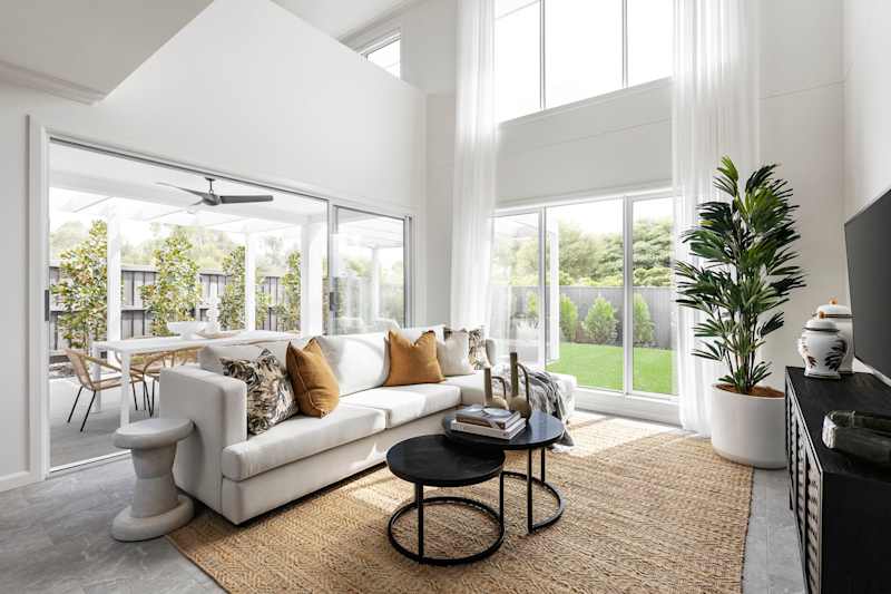 Waldorf 40 House Design Living Room with Classic Design Style