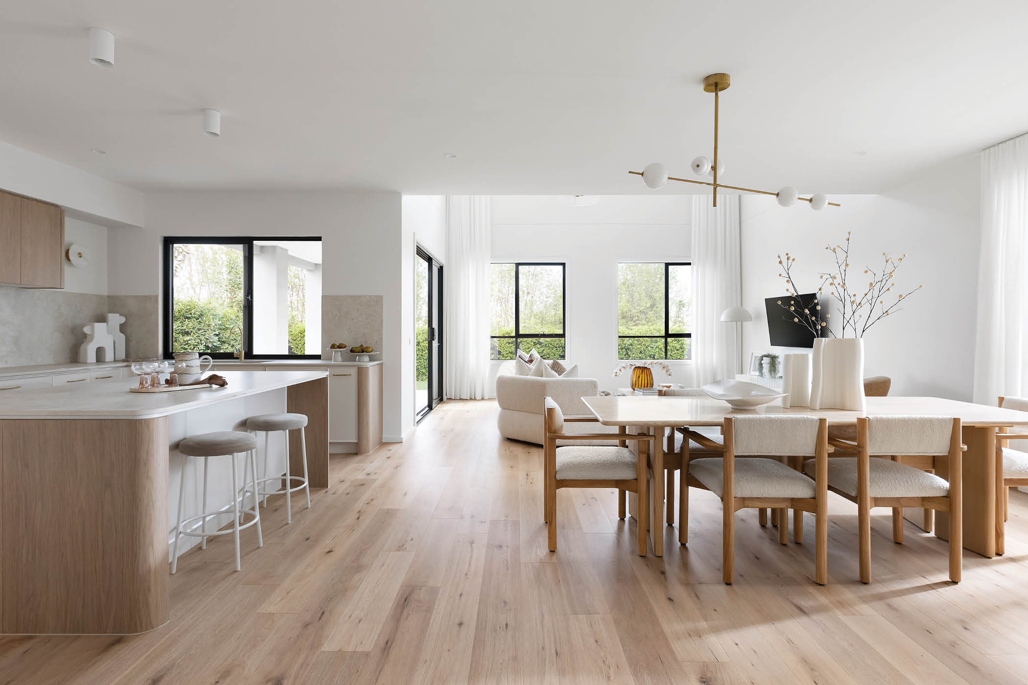 Savoy 40 home design kitchen/dining in Coastal style